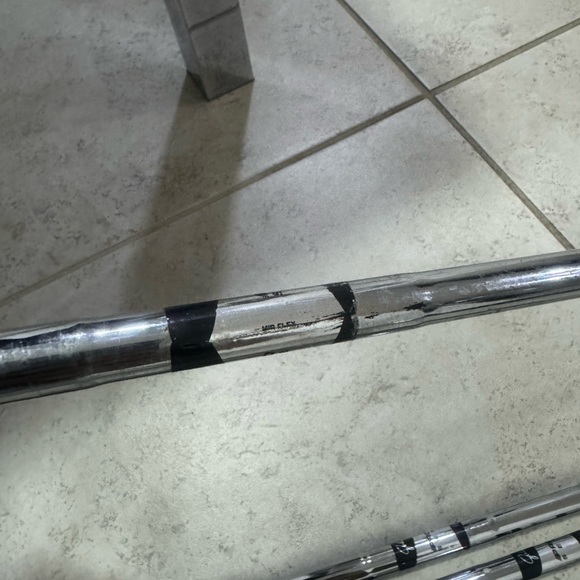 John Daly 6 Pc Iron Set In Right Hand 
Steel shafts 
Used conditions - Picture 4 of 11